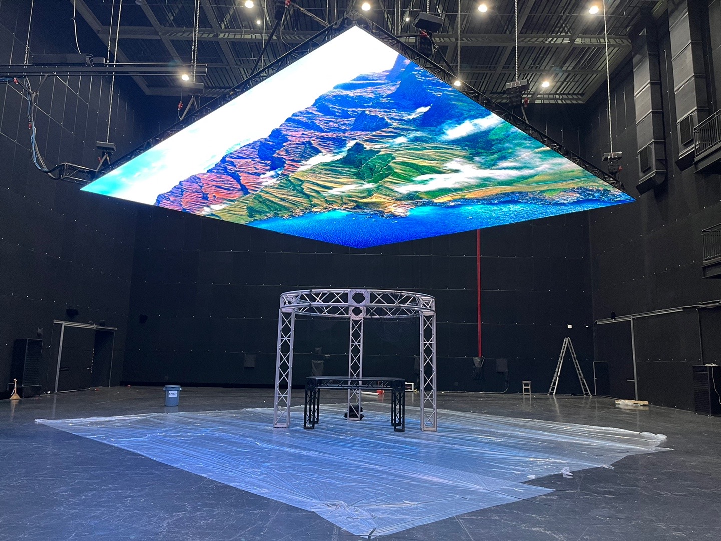 P3.91 Indoor LED Screen for TV Station Ceiling in Korea