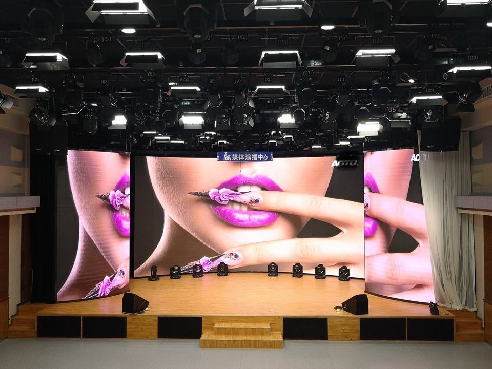 P2.5mm Indoor Fixed LED Wall in China