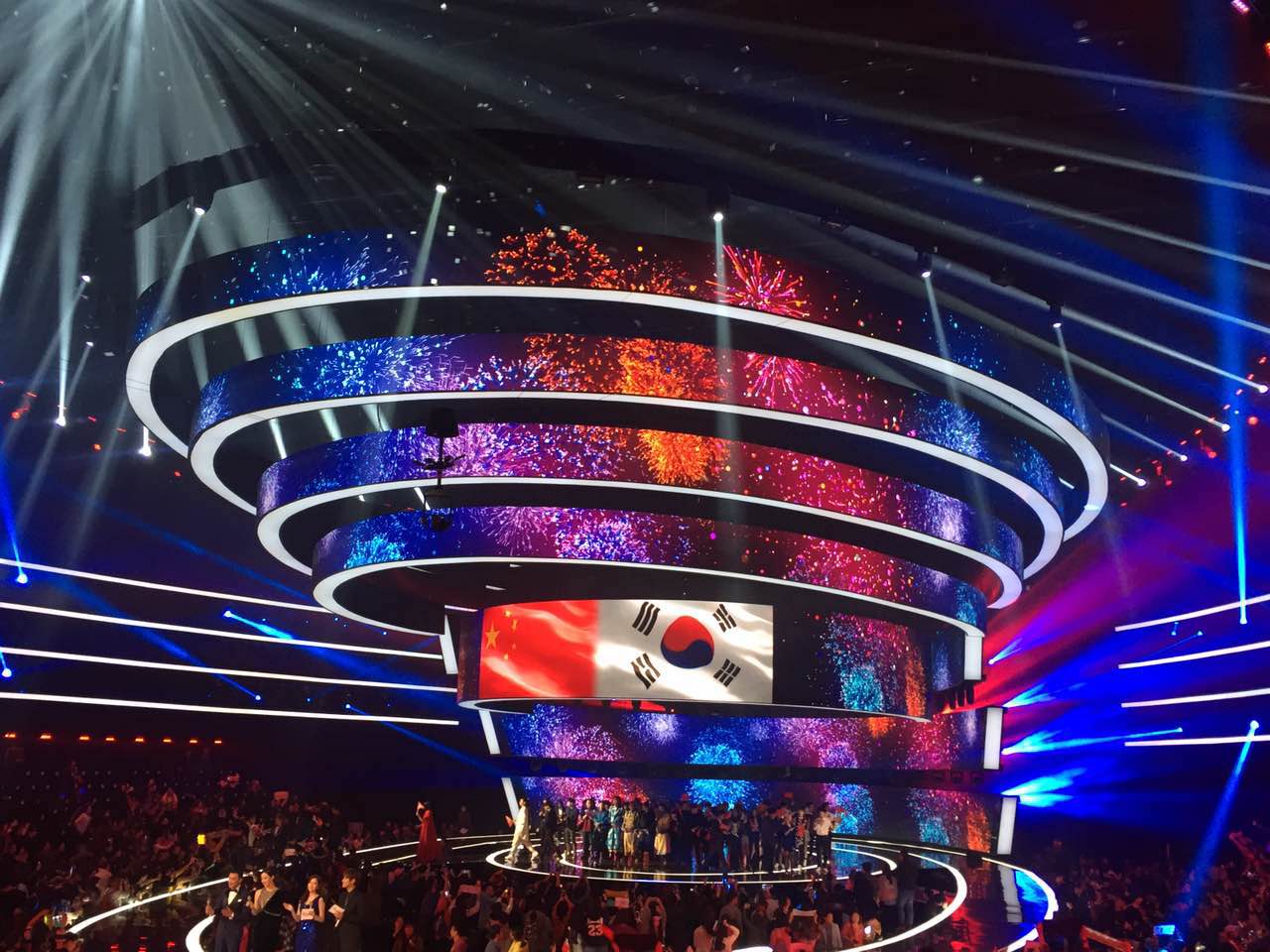 P3.91 Curved LED Screen for TV Station in China.JPG